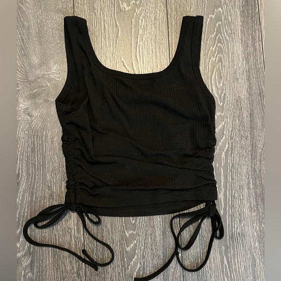 Shein: Tank top - Picture 2 of 3